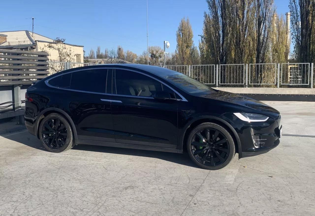 Tesla Model X  2018thumbnail81
