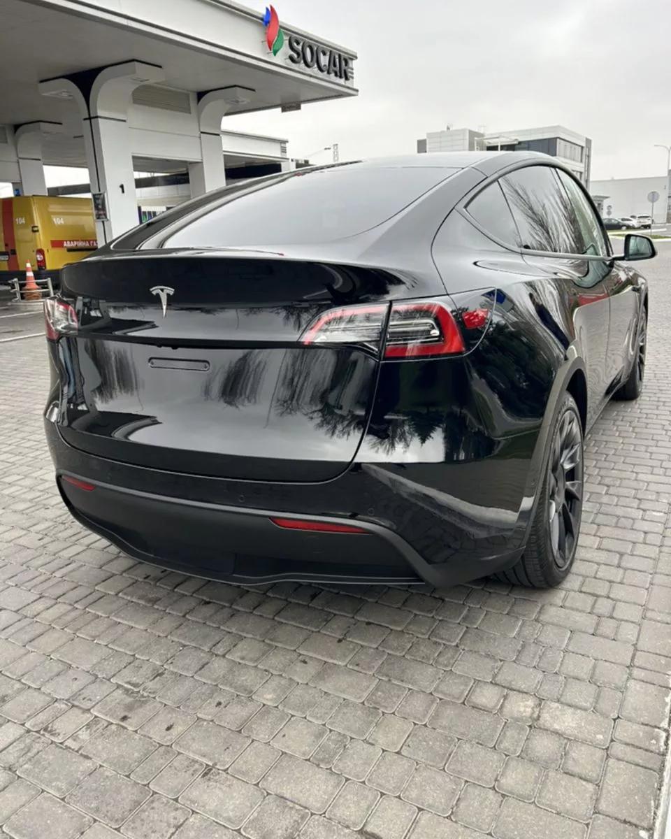 Tesla Model Y  82 kWh 2021131