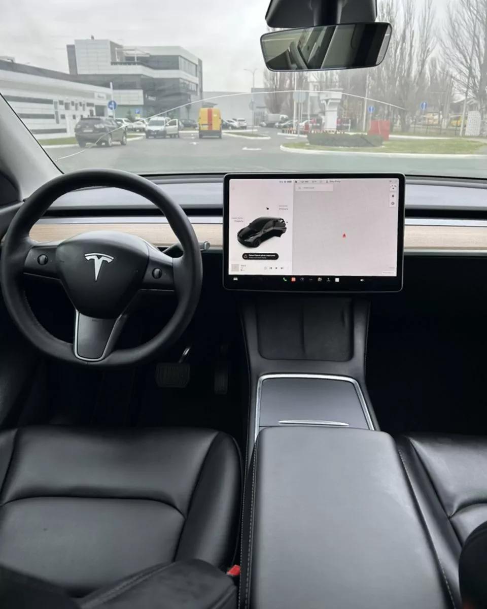 Tesla Model Y  82 kWh 2021161