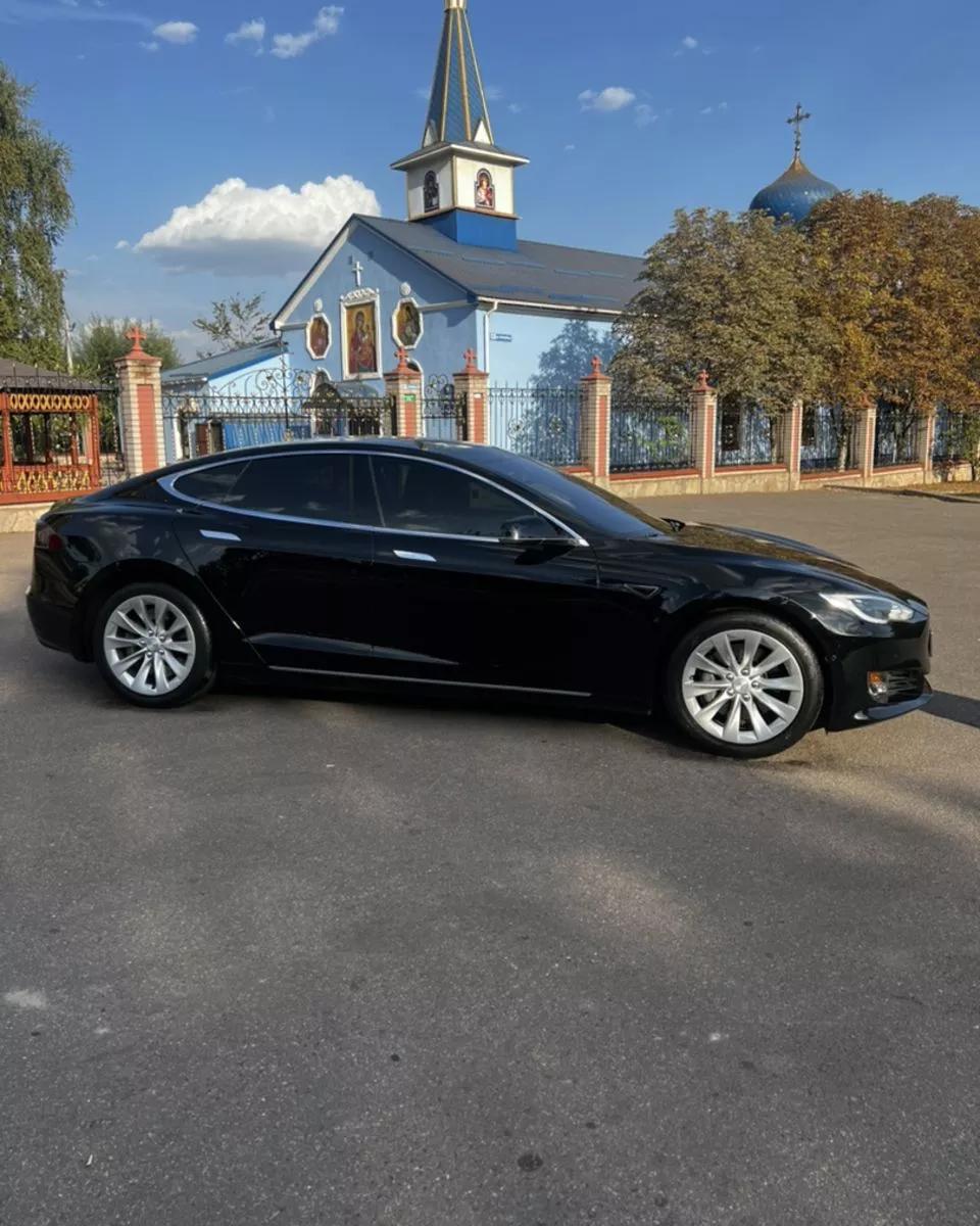 Tesla Model S  2016thumbnail41