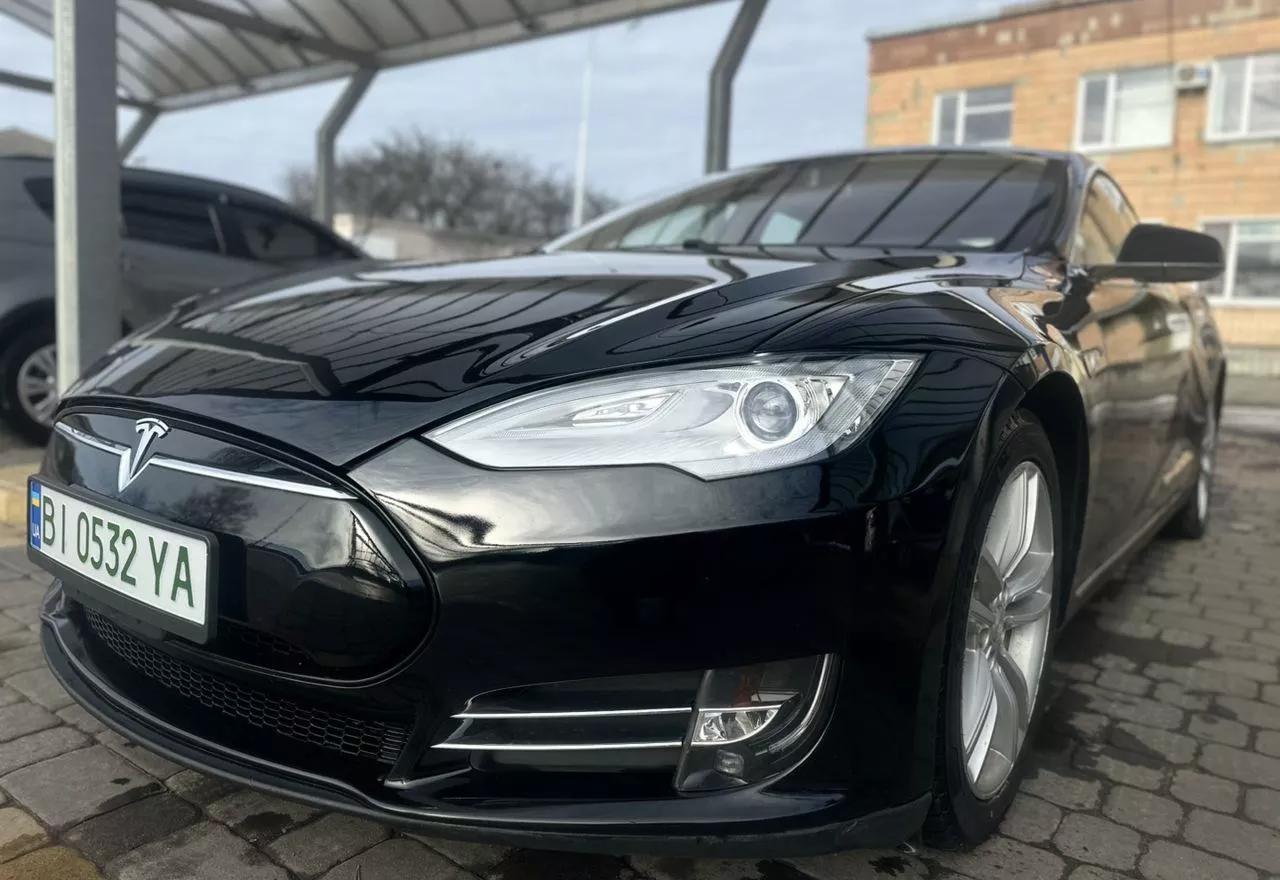 Tesla Model S  75 kWh 201351