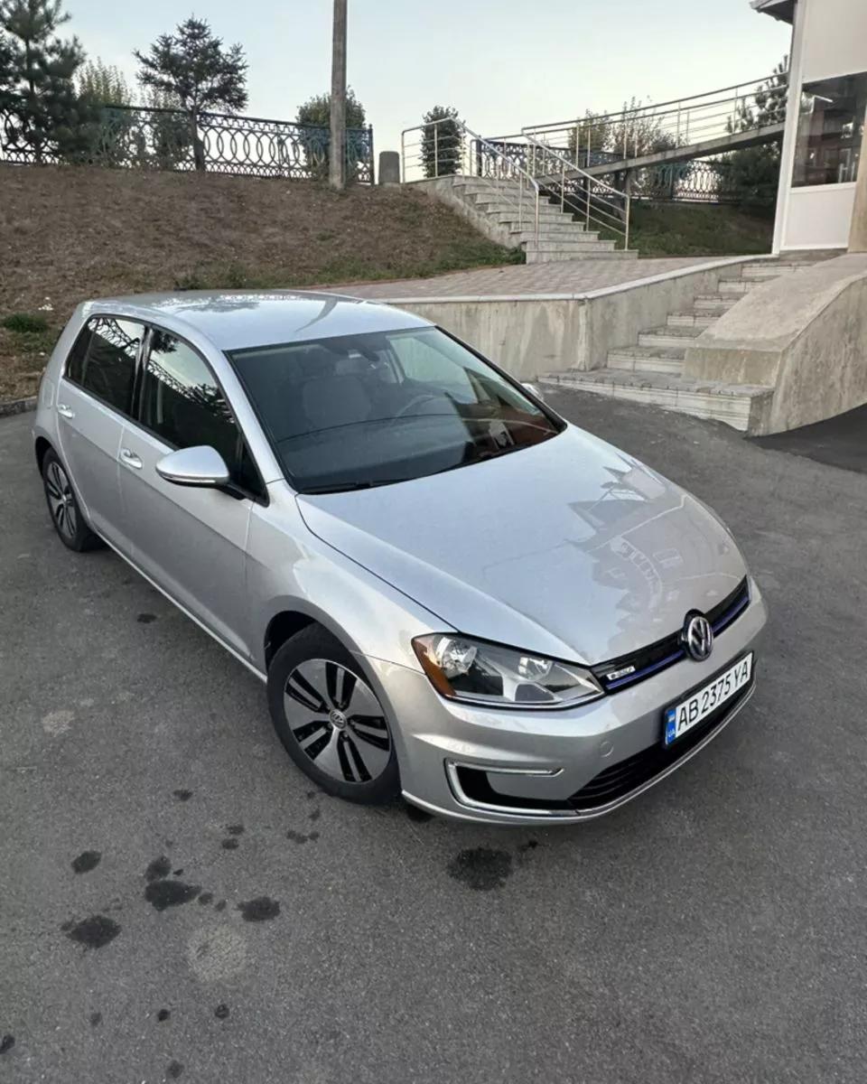 Volkswagen e-Golf  24 kWh 2016thumbnail81