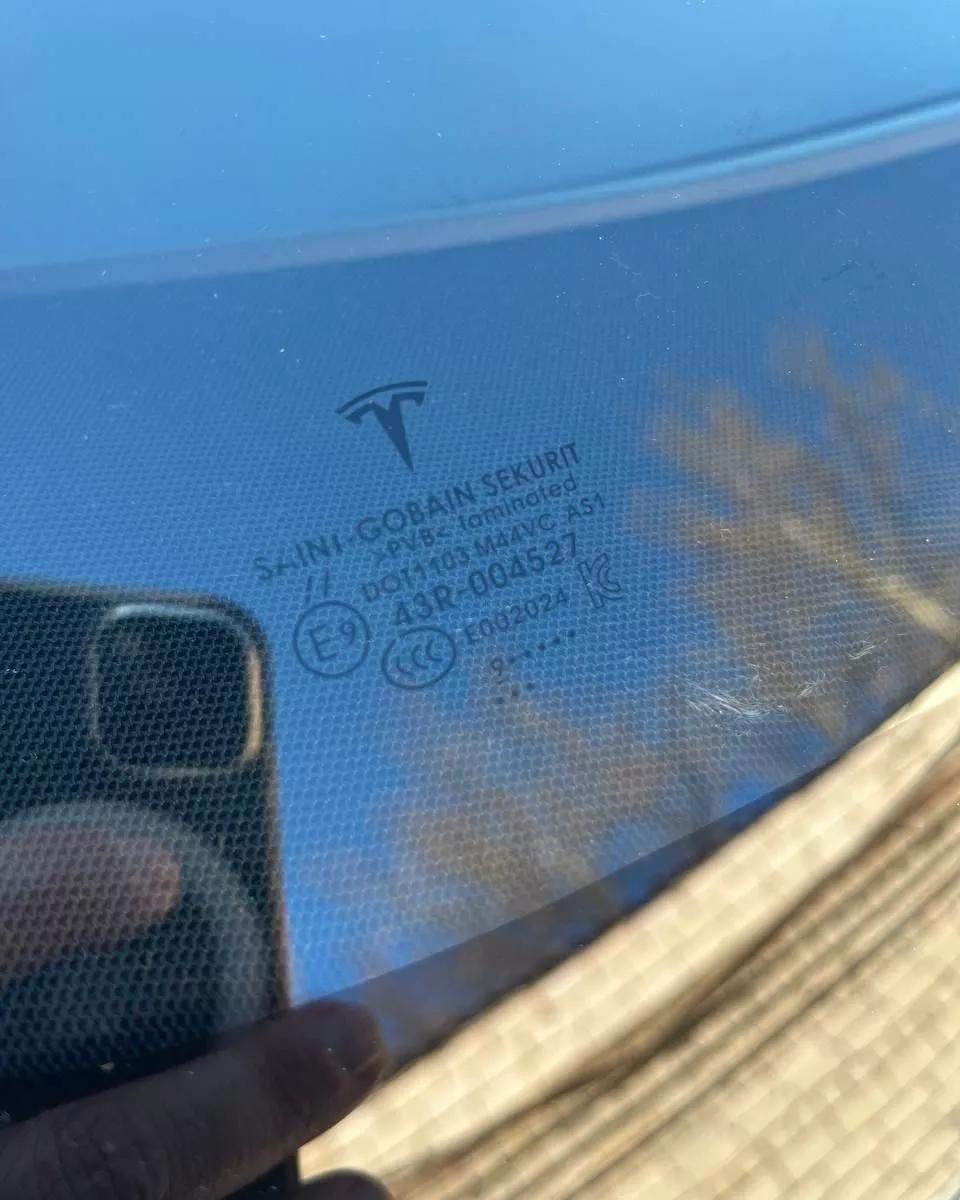 Tesla Model 3  2019thumbnail101