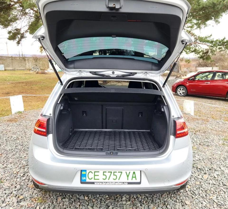 Volkswagen e-Golf  24 kWh 2014thumbnail281