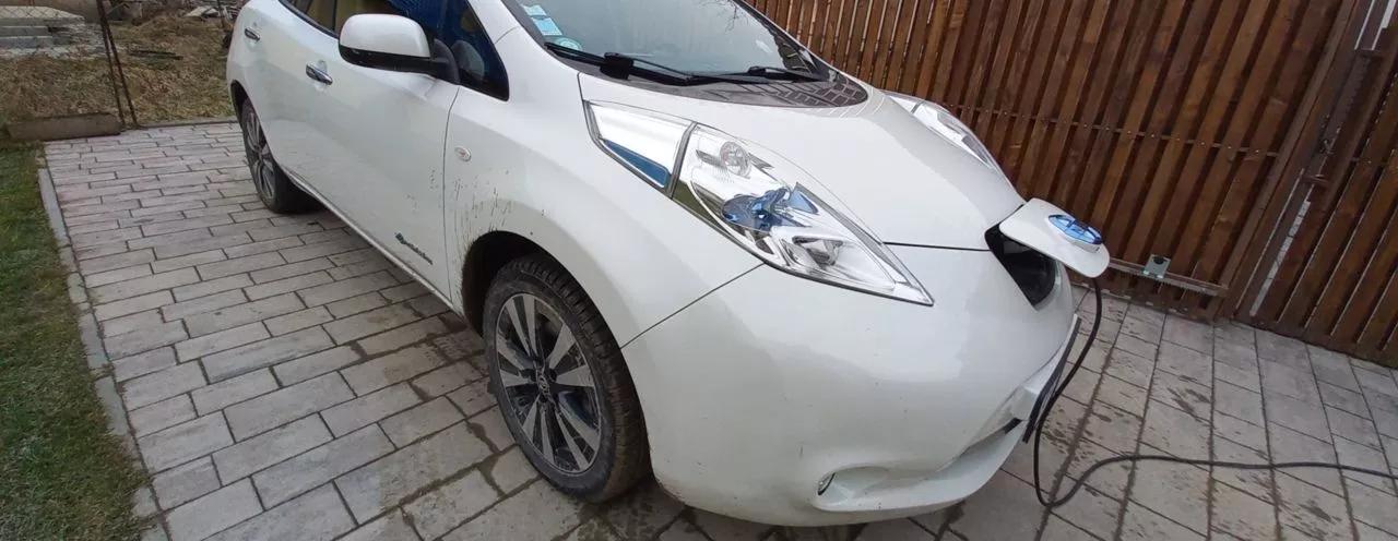 Nissan Leaf  30 kWh 2015thumbnail51
