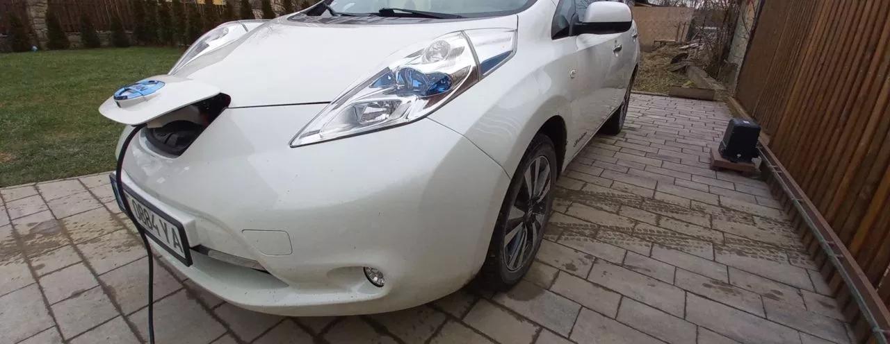 Nissan Leaf  30 kWh 2015thumbnail61