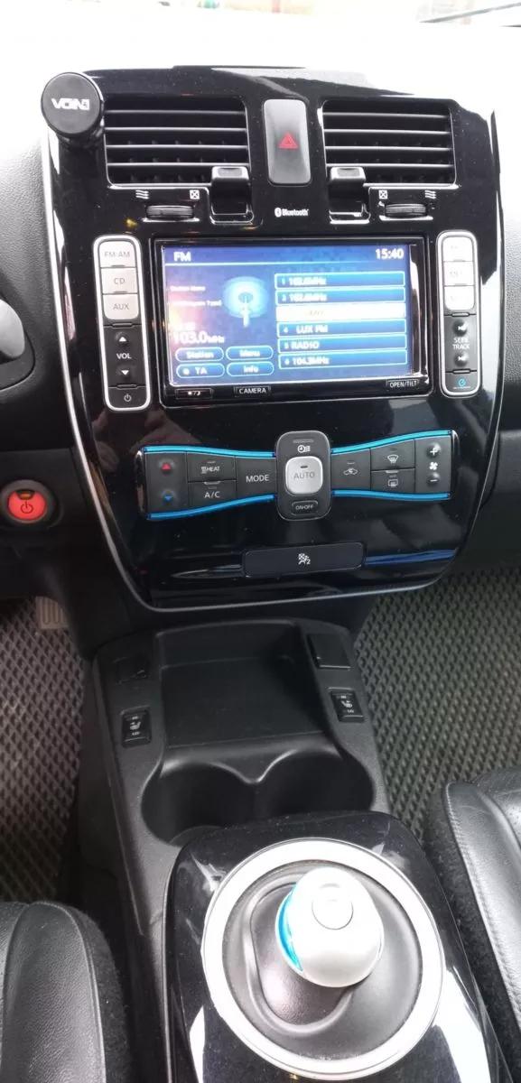 Nissan Leaf  30 kWh 2015111