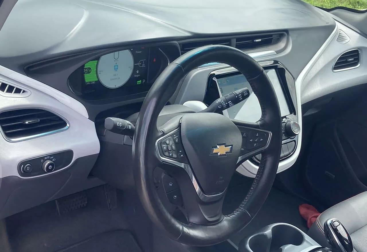 Chevrolet Bolt EV  60 kWh 2017211
