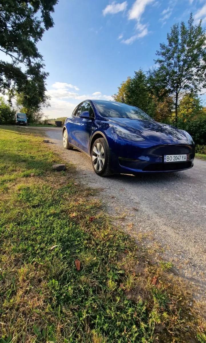 Tesla Model Y  75 kWh 2020111