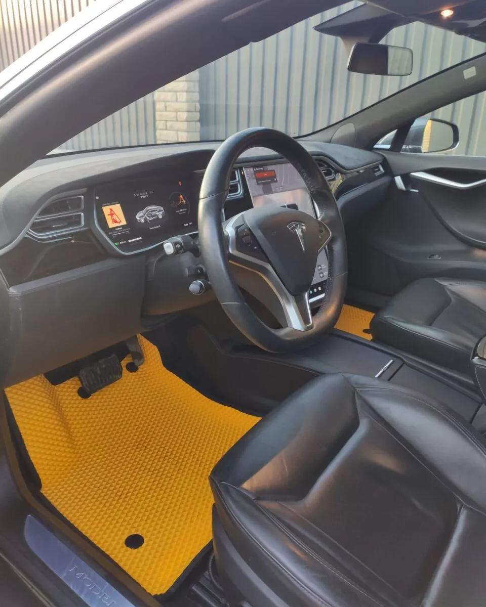 Tesla Model S  75 kWh 201671