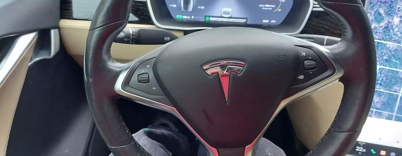 Tesla Model S  2016thumbnail101