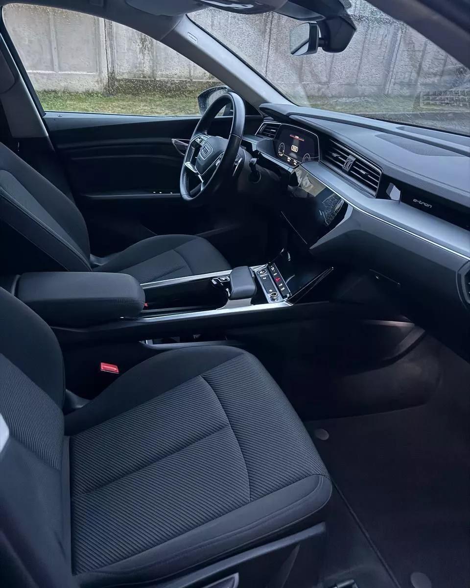 Audi E-tron  71 kWh 2020141