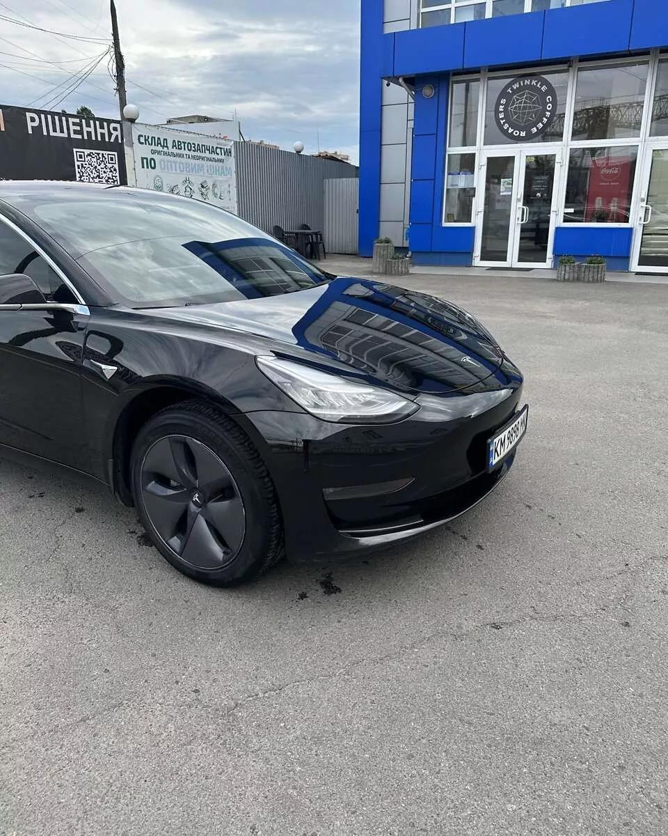 Tesla Model 3  68.3 kWh 201851