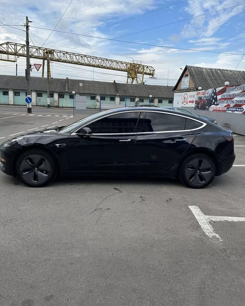Tesla Model 3  68.3 kWh 201861