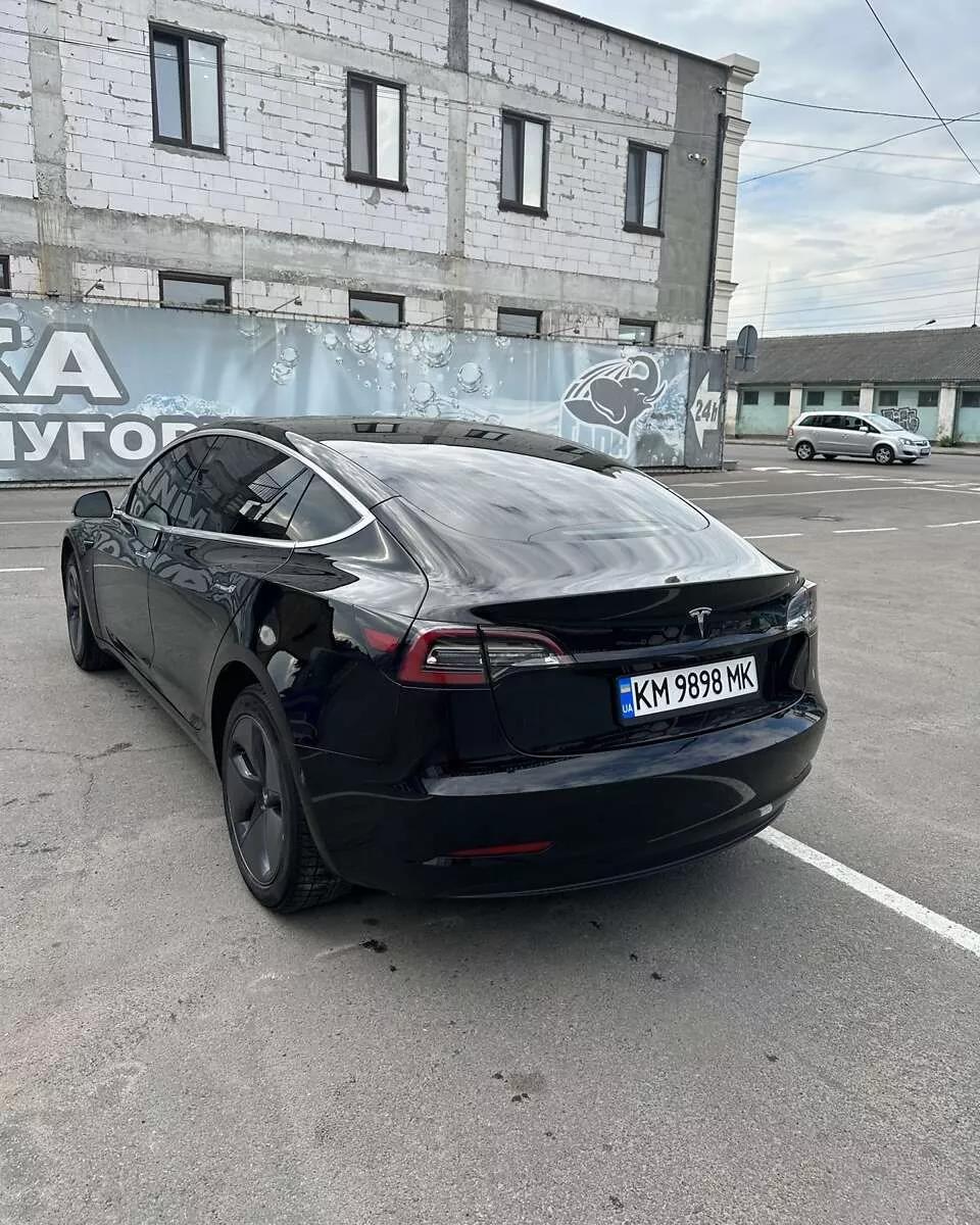 Tesla Model 3  68.3 kWh 201881