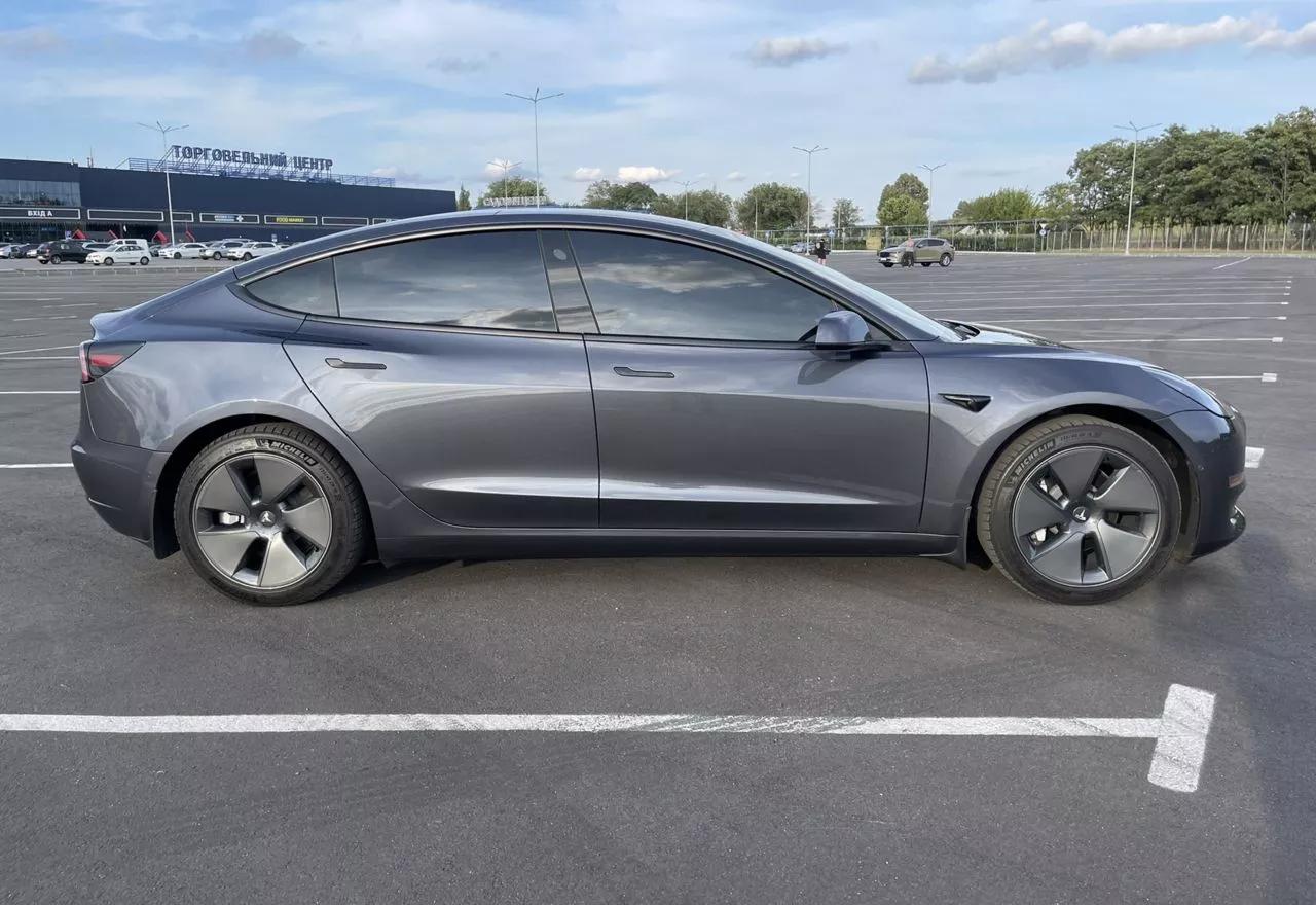 Tesla Model 3  202161