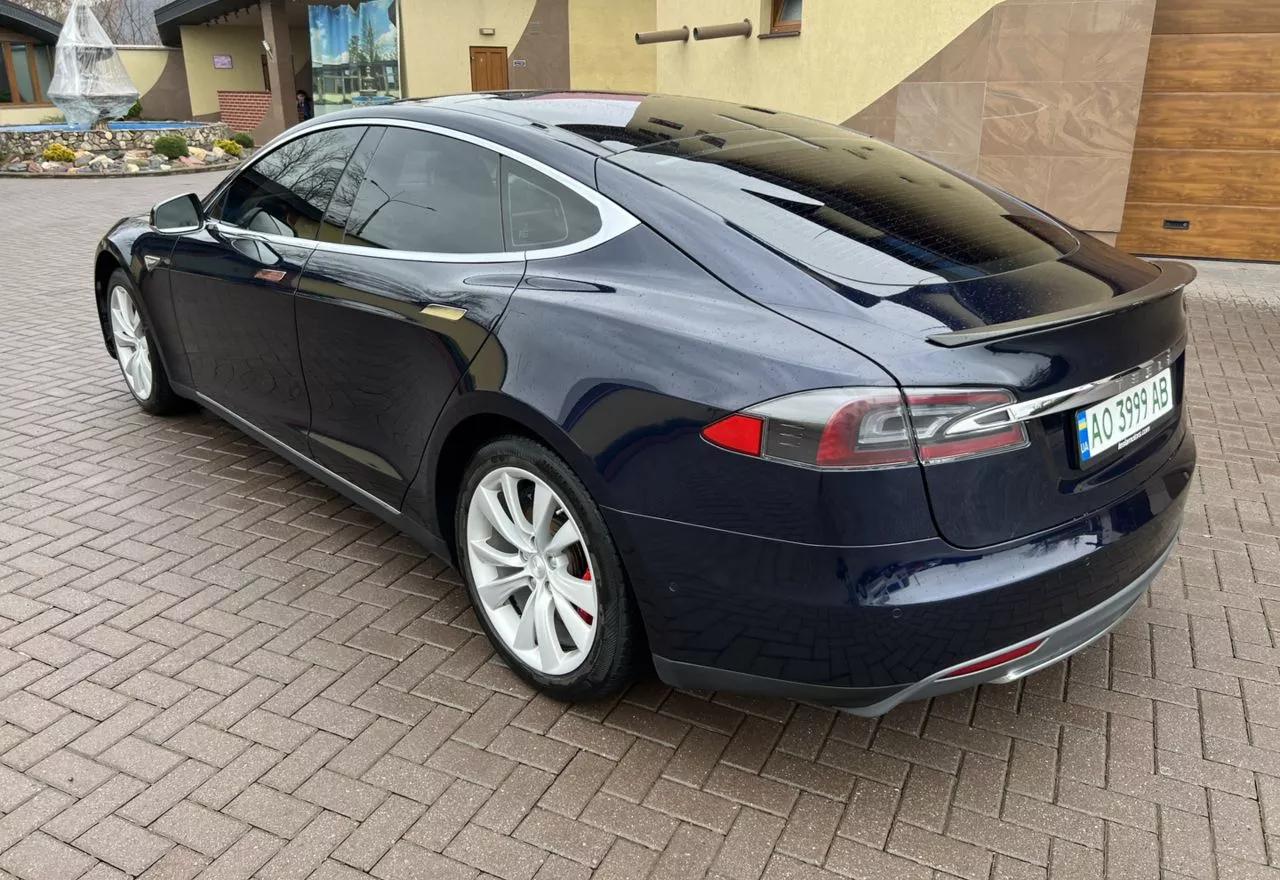 Tesla Model S  85 kWh 201431