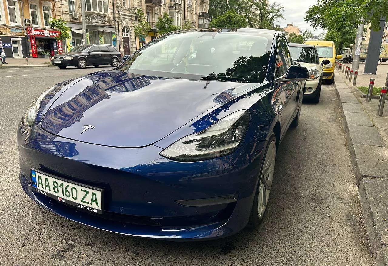 Tesla Model 3  2018thumbnail11