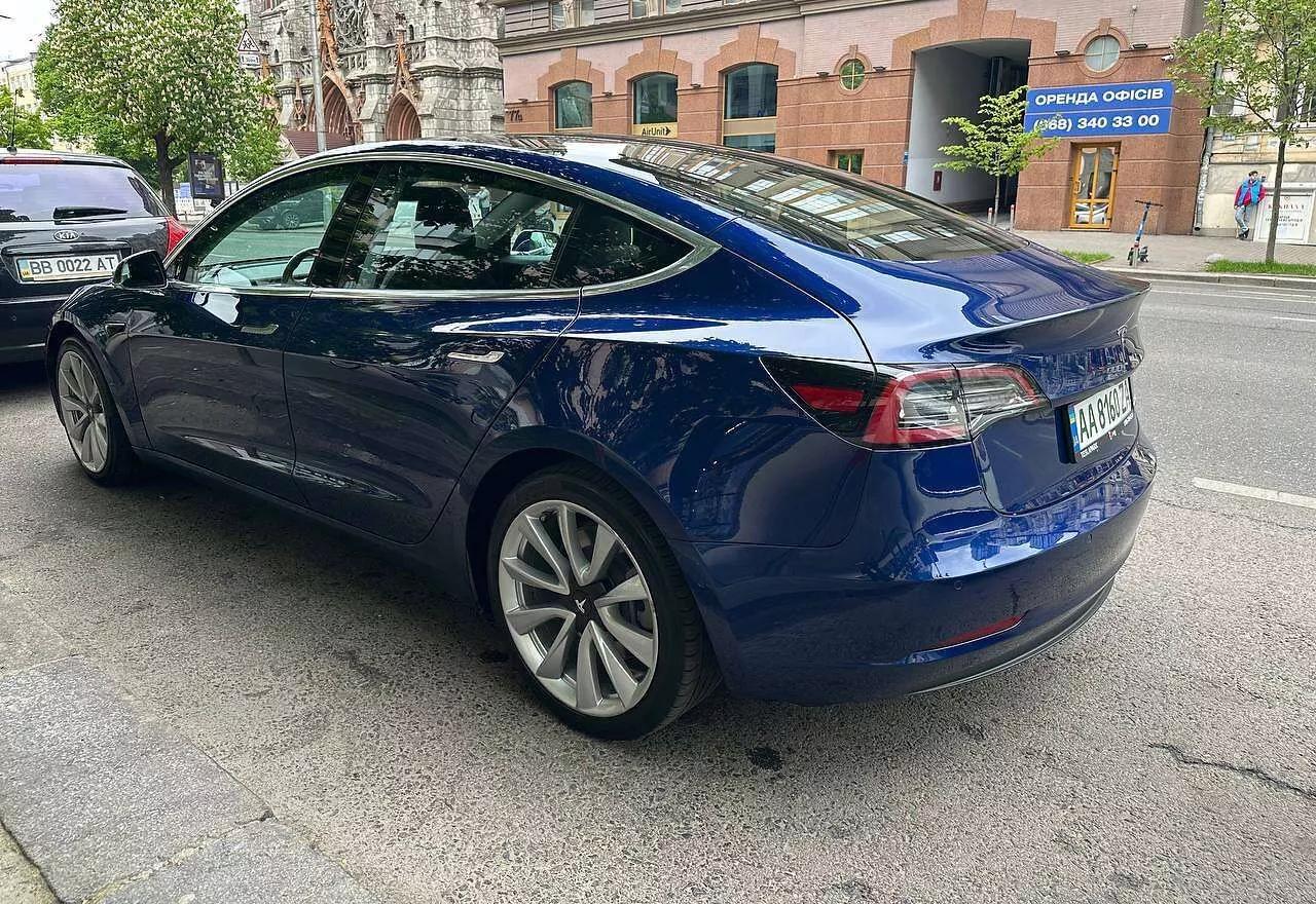 Tesla Model 3  201831