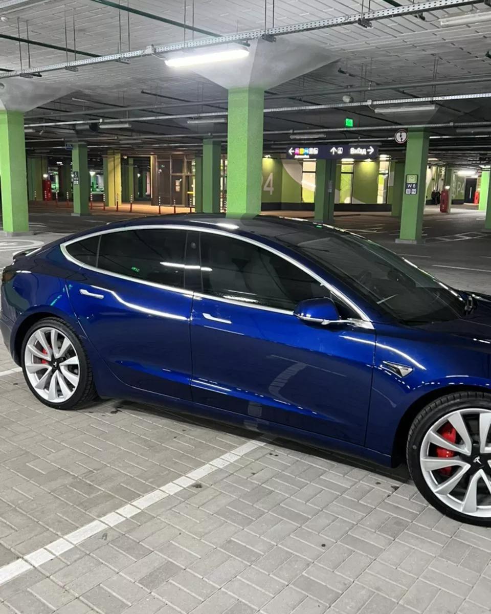 Tesla Model 3  80.5 kWh 2019221