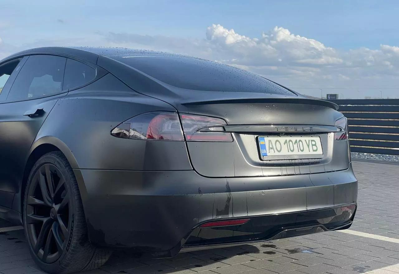 Tesla Model S  202111