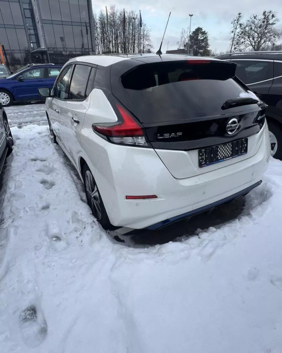 Nissan Leaf  202151