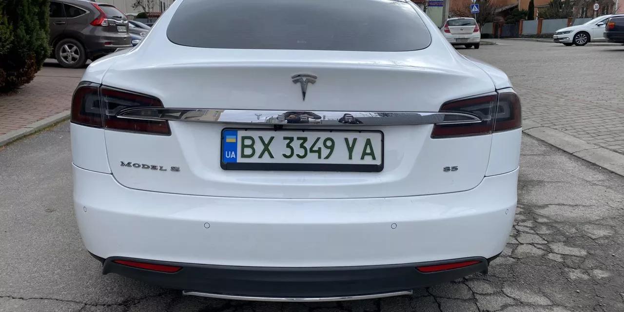 Tesla Model S  85 kWh 2014thumbnail71