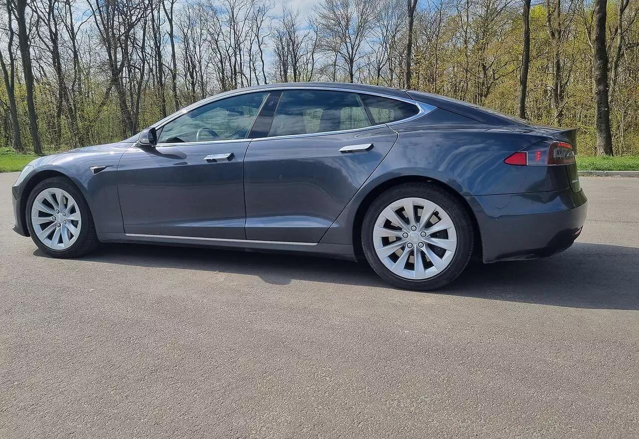 Tesla Model S  100 kWh 2017thumbnail251