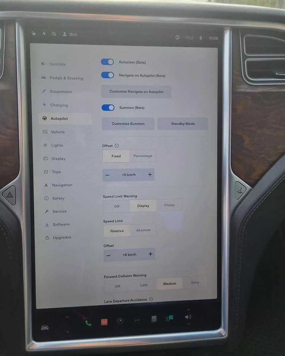 Tesla Model S  100 kWh 201701