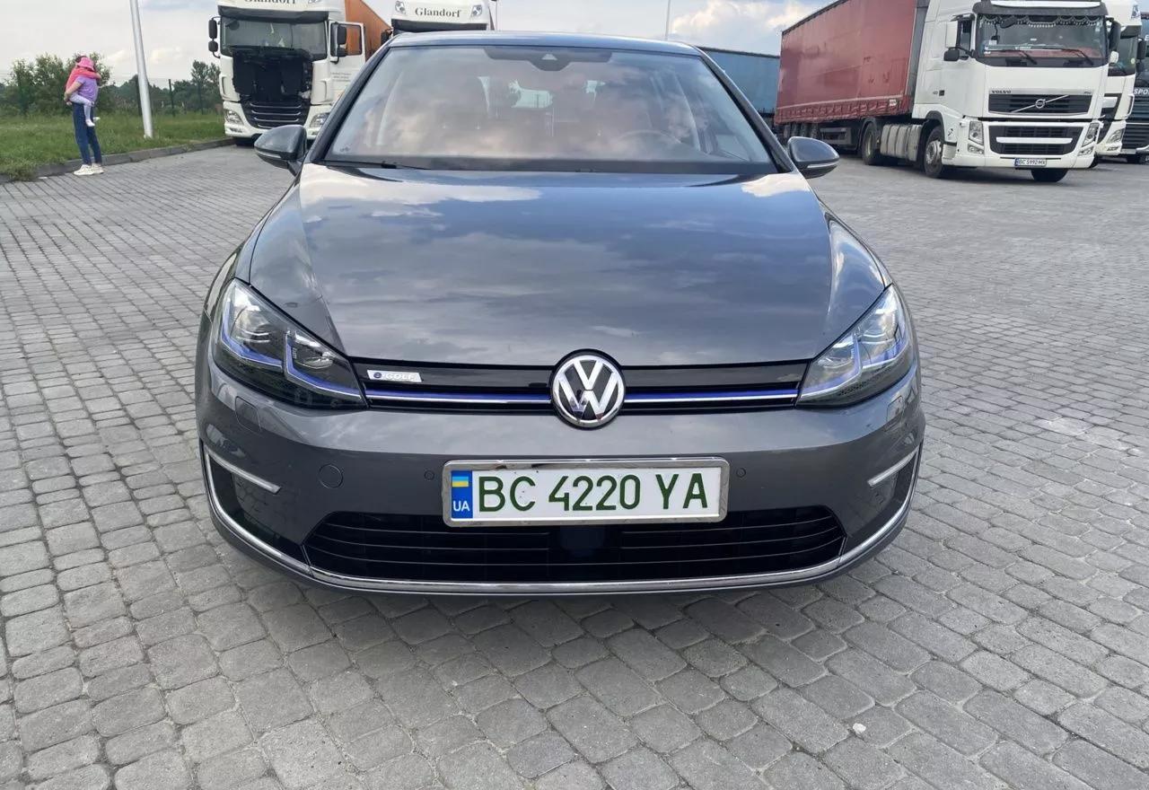 Volkswagen e-Golf  35.8 kWh 2018thumbnail61