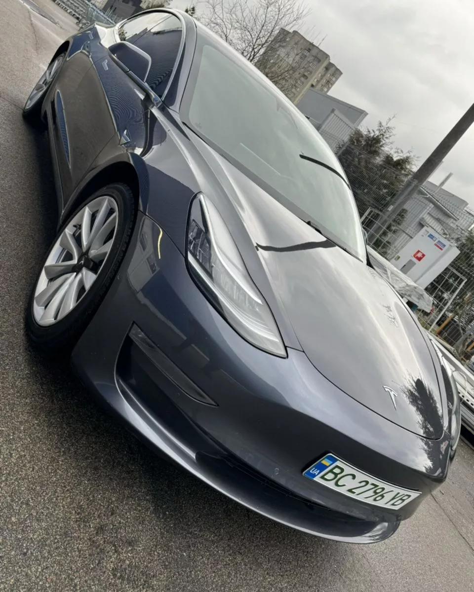 Tesla Model 3  75 kWh 2019101