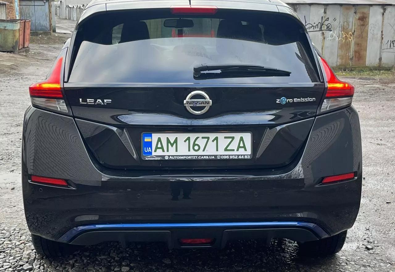 Nissan Leaf  2018thumbnail71