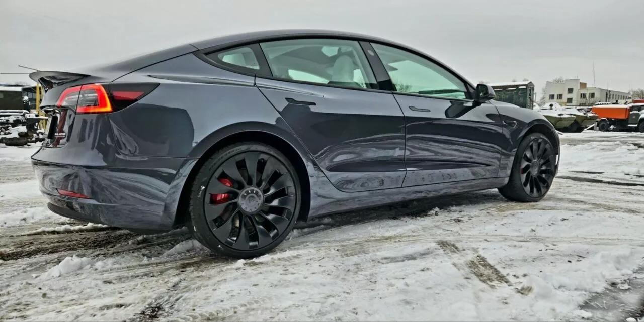 Tesla Model 3  80.5 kWh 202201