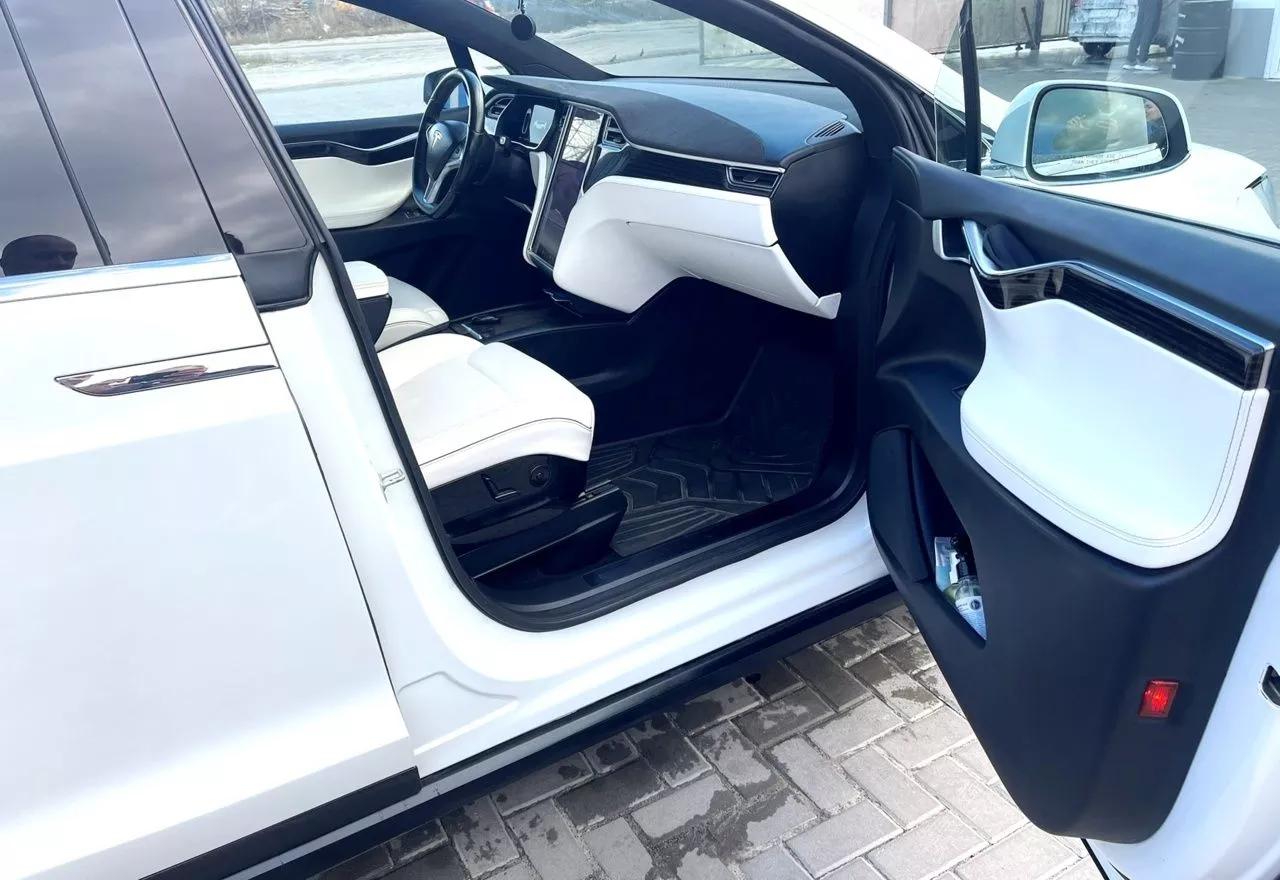 Tesla Model X  90 kWh 2016thumbnail301