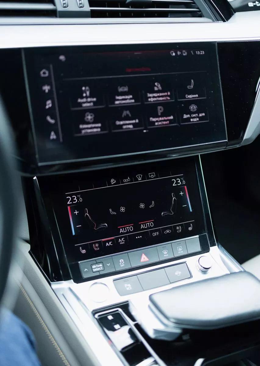 Audi E-tron  95 kWh 2019thumbnail261