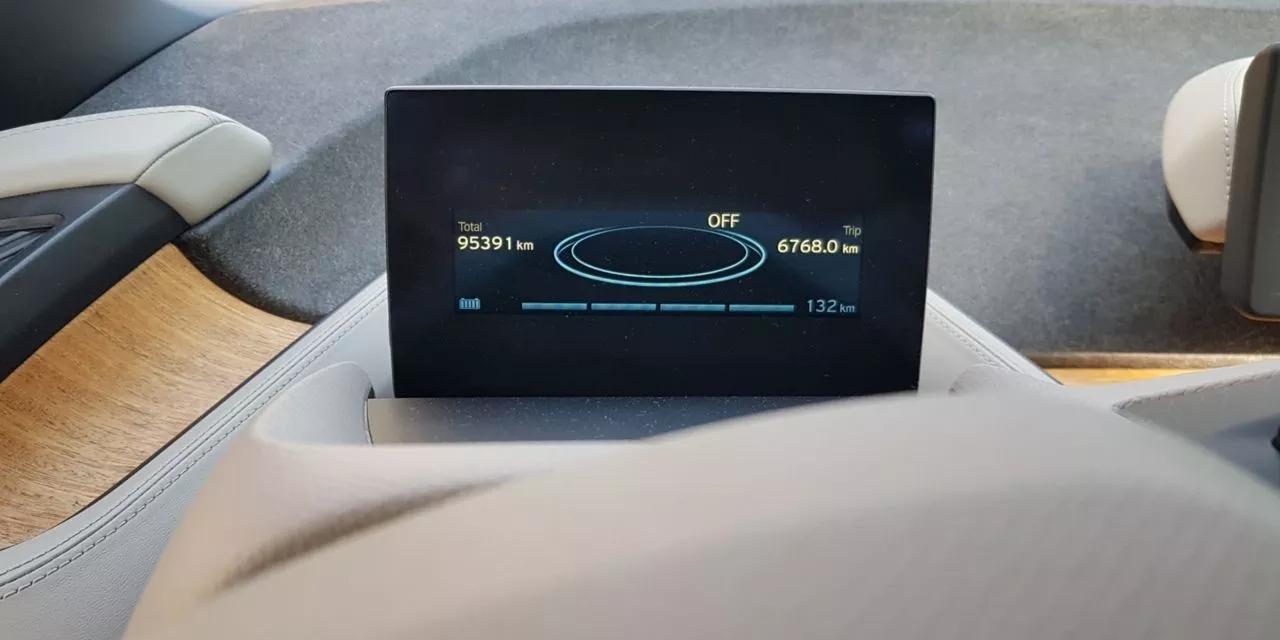 BMW i3  22 kWh 2015thumbnail131
