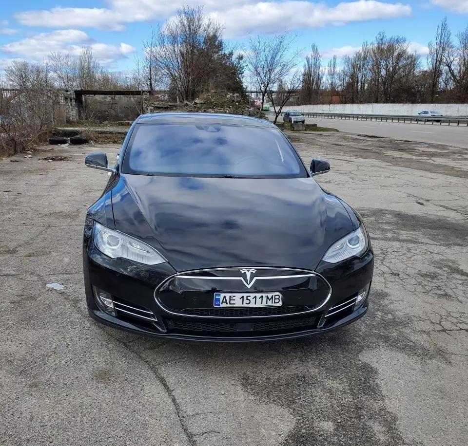Tesla Model S  90 kWh 201521