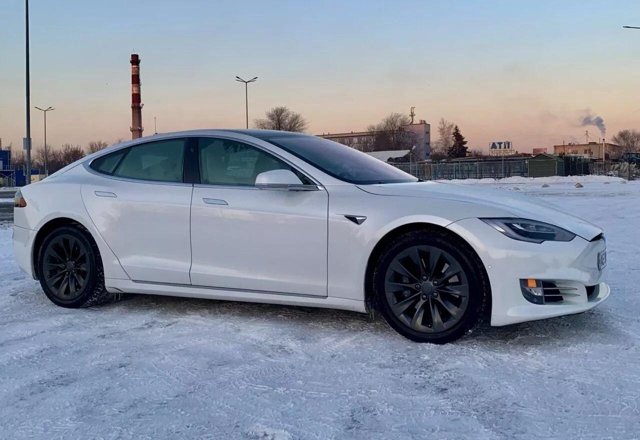 Tesla Model S  100 kWh 2019thumbnail131
