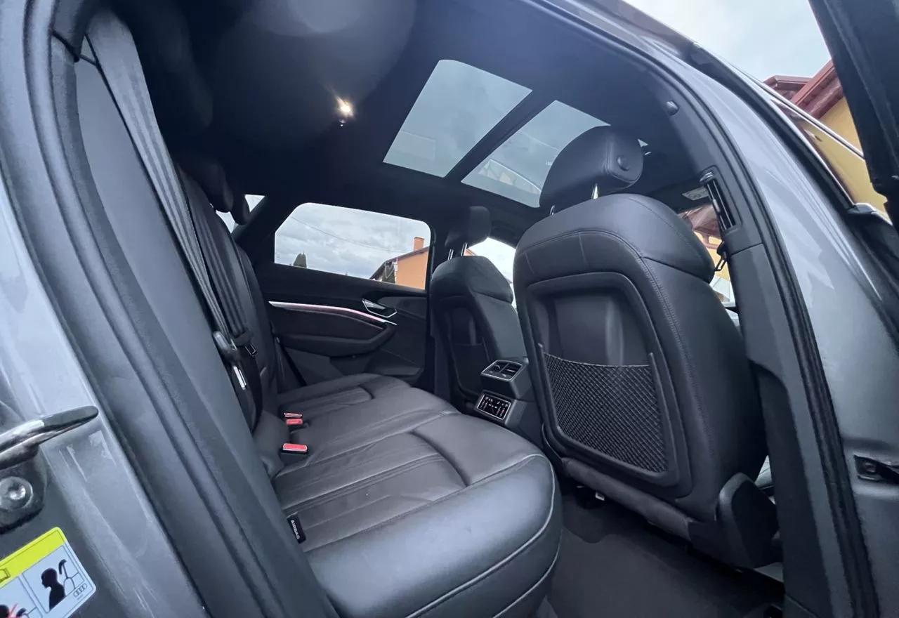 Audi E-tron  2019thumbnail181
