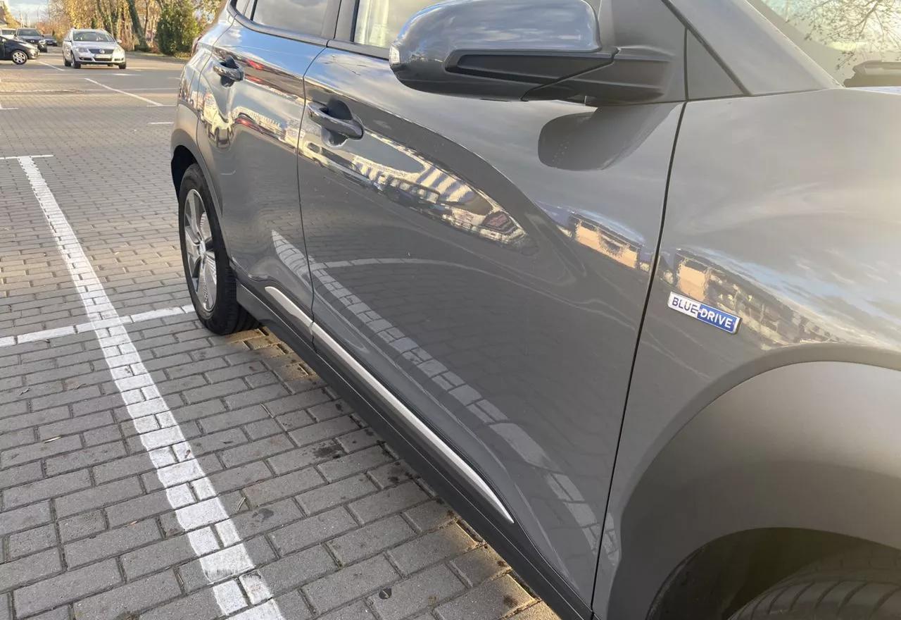 Hyundai Kona  64 kWh 2019121