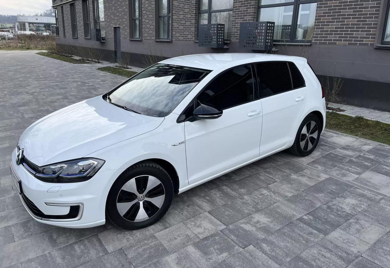 Volkswagen e-Golf  100 kWh 2017thumbnail251