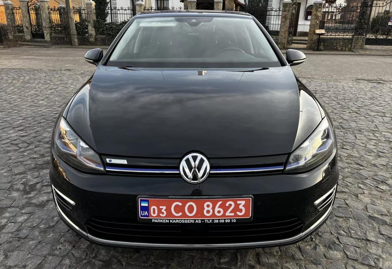 Volkswagen e-Golf  36 kWh 2018thumbnail171