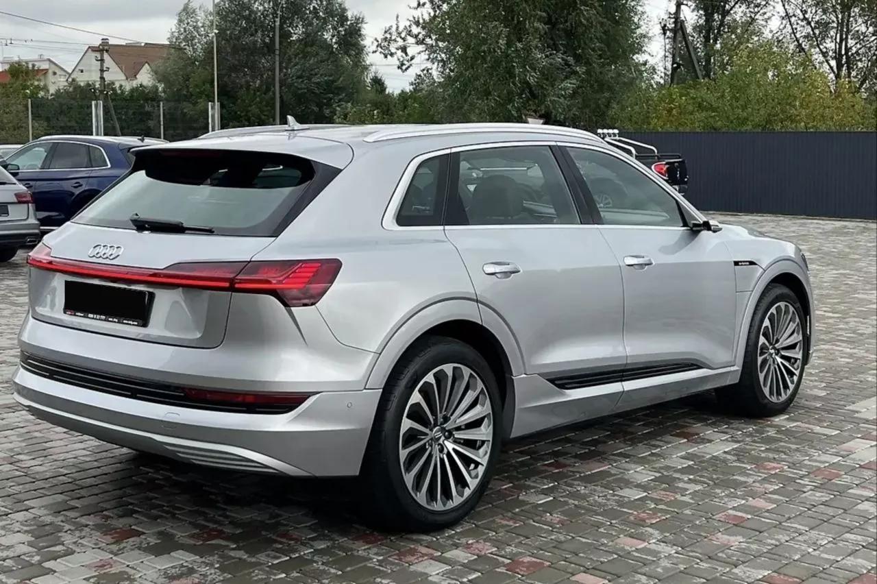 Audi E-tron  95 kWh 2019thumbnail11