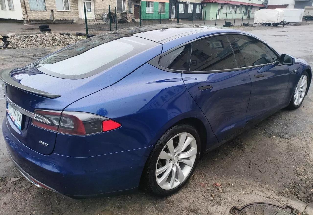 Tesla Model S  85 kWh 2015thumbnail21