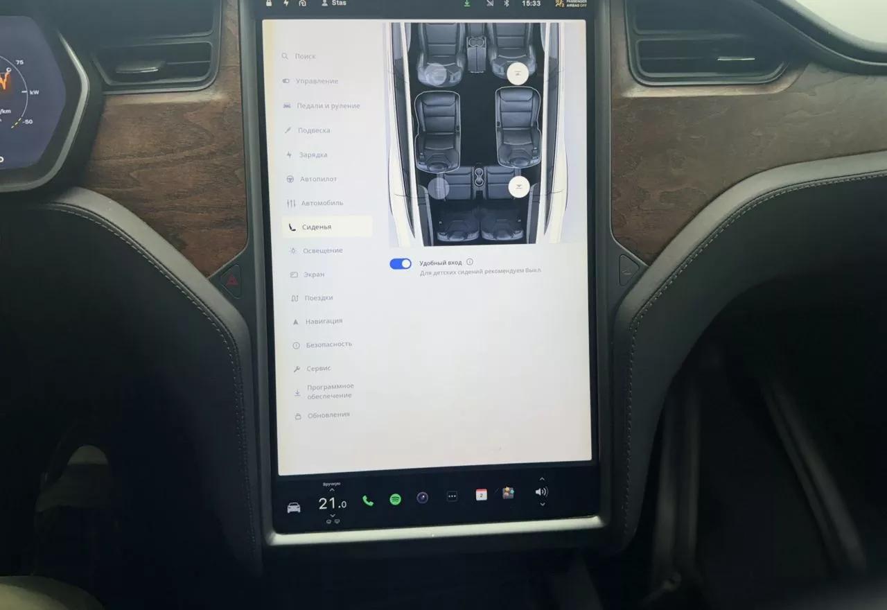 Tesla Model X  2018thumbnail171
