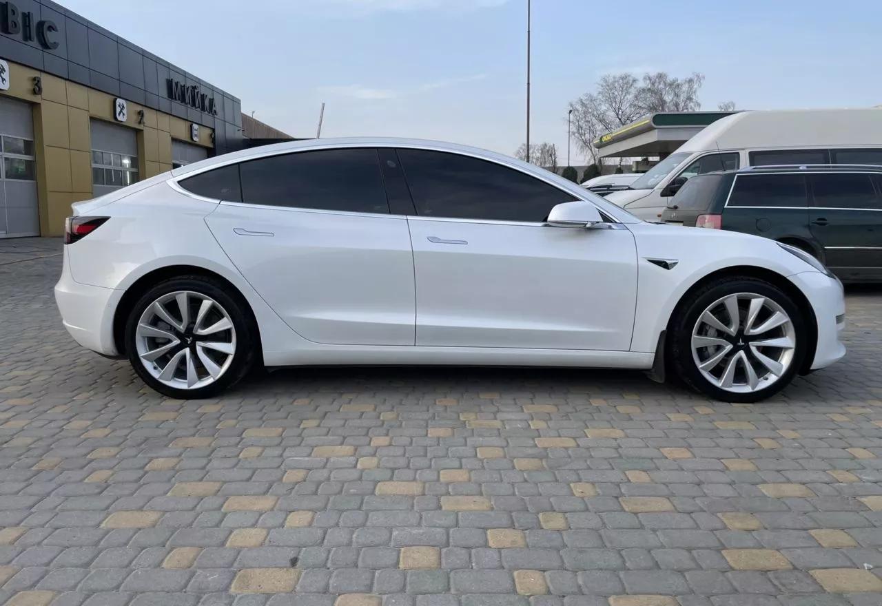 Tesla Model 3  80.5 kWh 202001