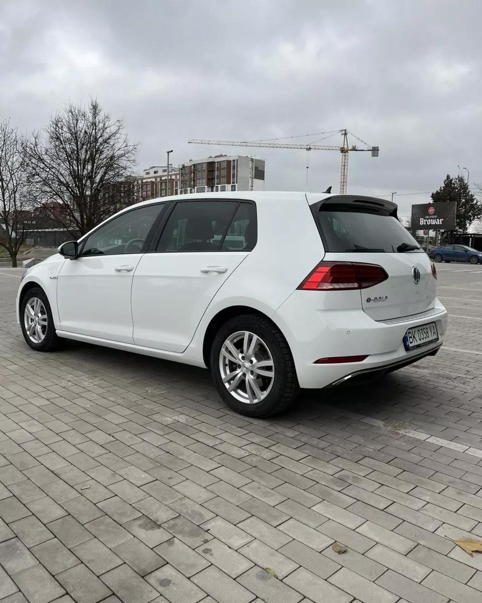 Volkswagen e-Golf  201891