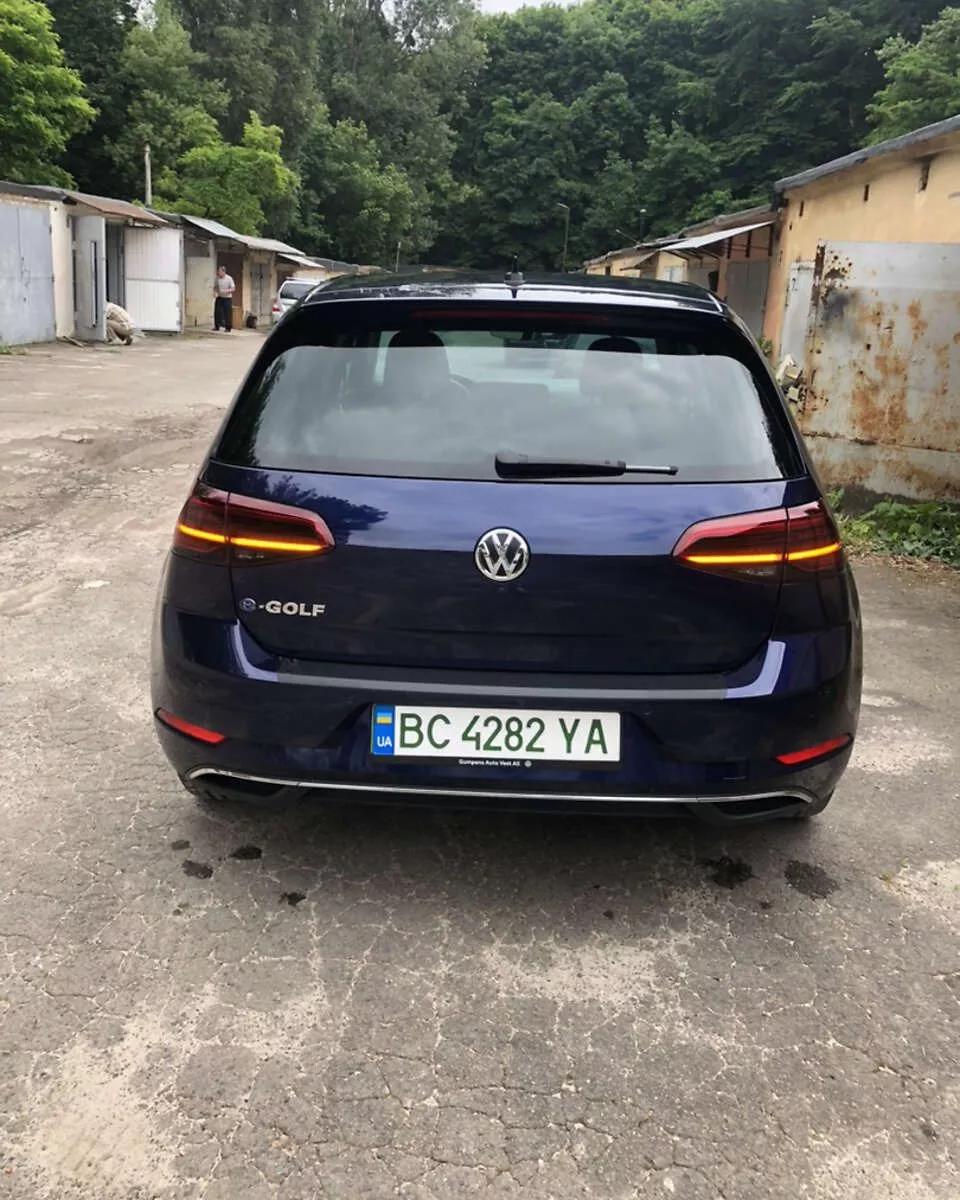 Volkswagen e-Golf  36 kWh 2018201