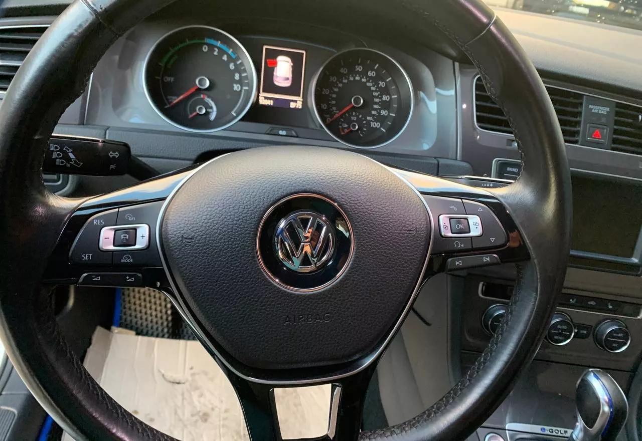 Volkswagen e-Golf  2016121