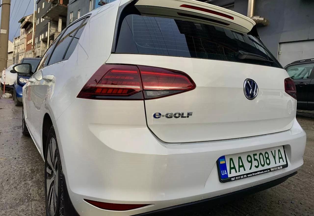 Volkswagen e-Golf  2016151
